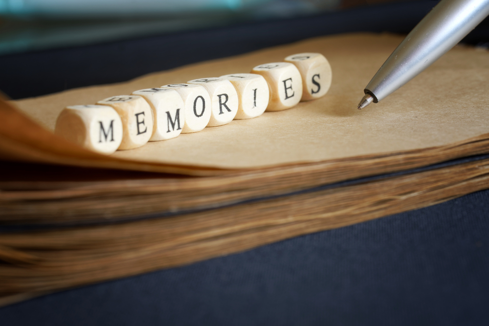 differences between memoirs autobiographies